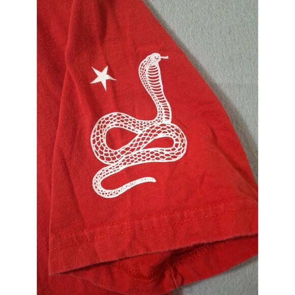 AKOO Shirt Mens T Shirt 3X Red World Renowned Ricals No Comp Cobra AOP EUC - Picture 5 of 10
